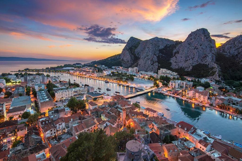 Olmissum Rooftop Sea View Омиш Экстерьер фото